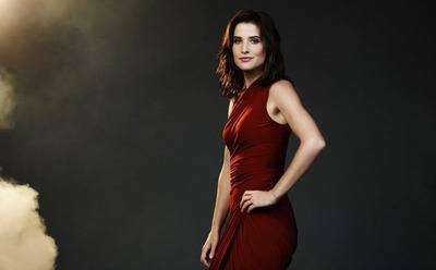 /glamour/the-untold-story-of-cobie-smulders-how-a-canadian-actress-became-americas-sweetheart/img/cobiesmulders01_MobileImageSizeReigNN.jpg